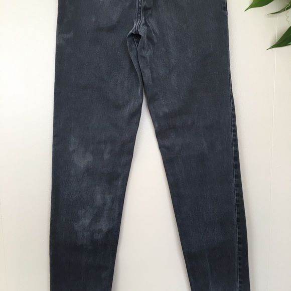 Ann Taylor Vintage High Waisted Jeans - Picture 4 of 8